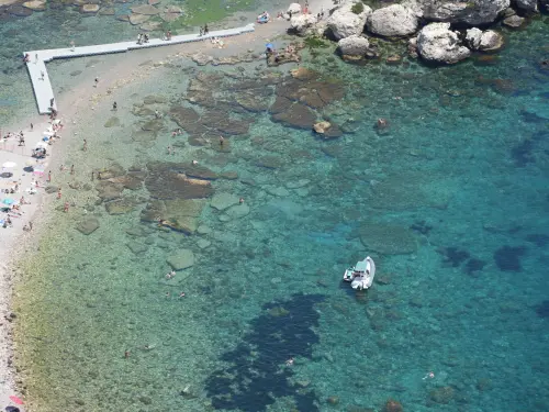 Levanzo: l'isola delle Egadi ancora fuori massa